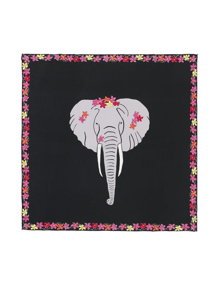 90-403 Flower elephant Black 90x90 cm